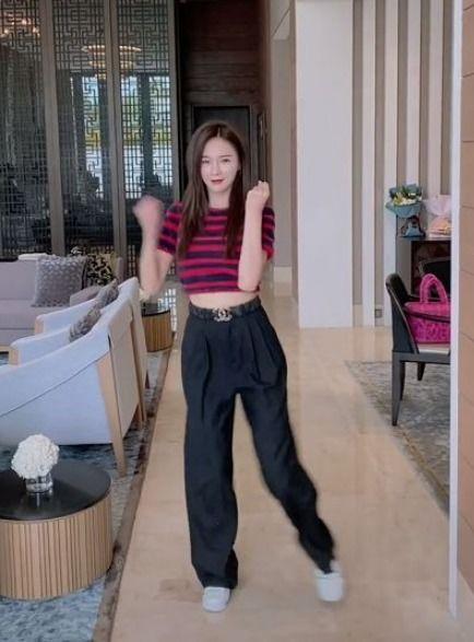 沈梦辰跳舞视频